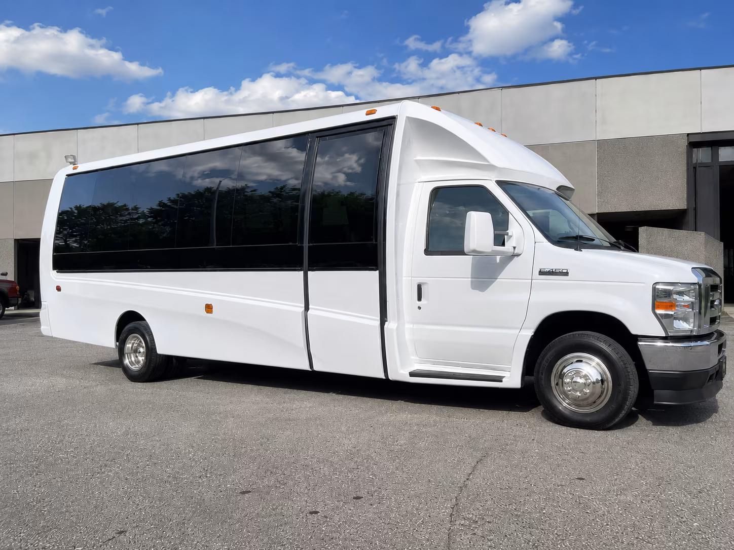 bus rentals for sold out shows at sandy amphitheater