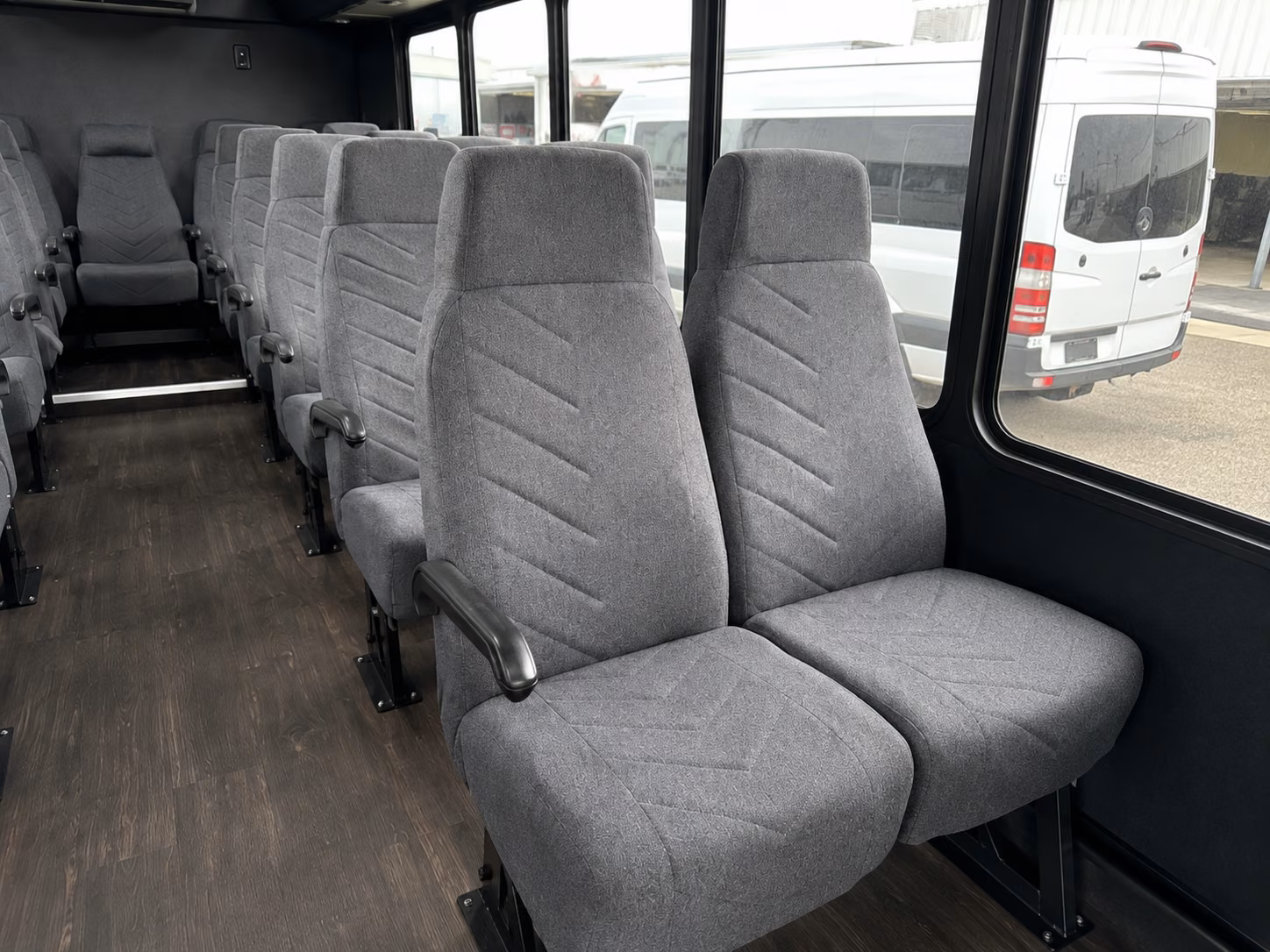 charter buses to byu cougars games and lavell edwards stadium