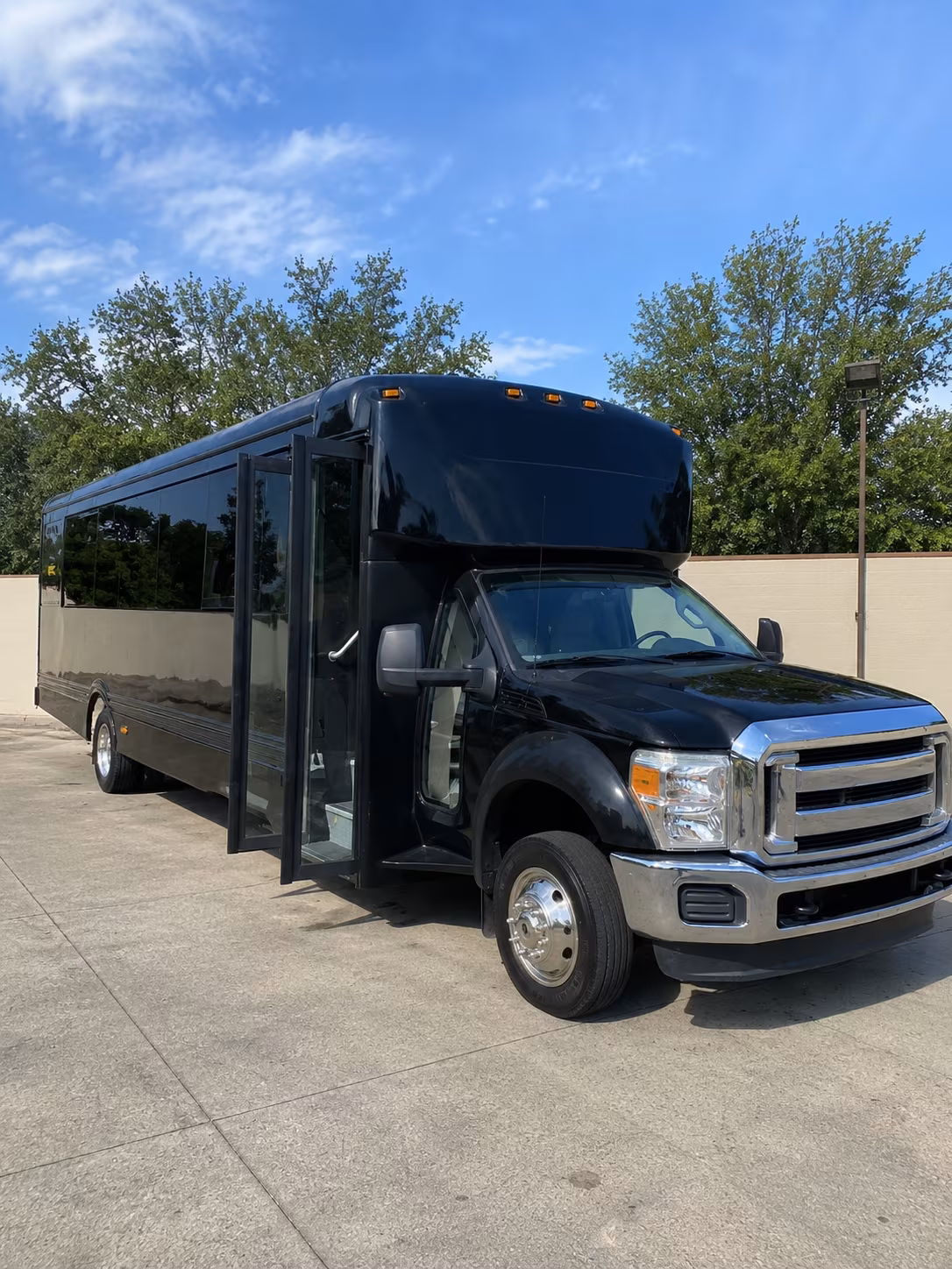 lehi 20 passenger party bus