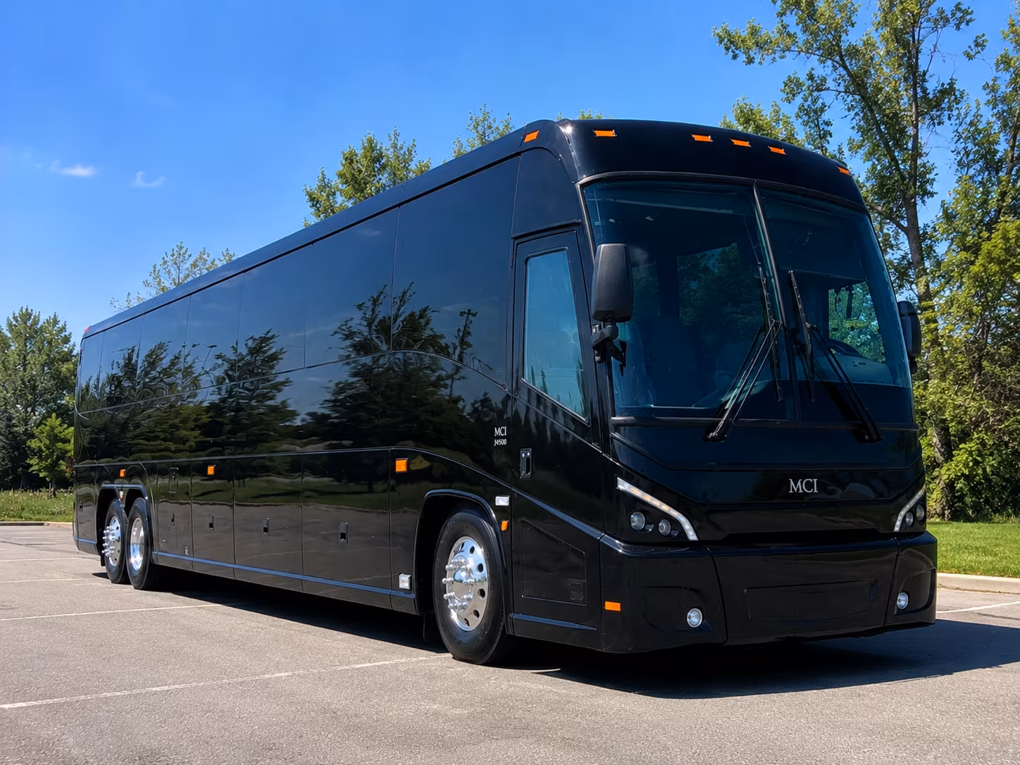 shuttle buses for federal employees along the lehi tech corridor