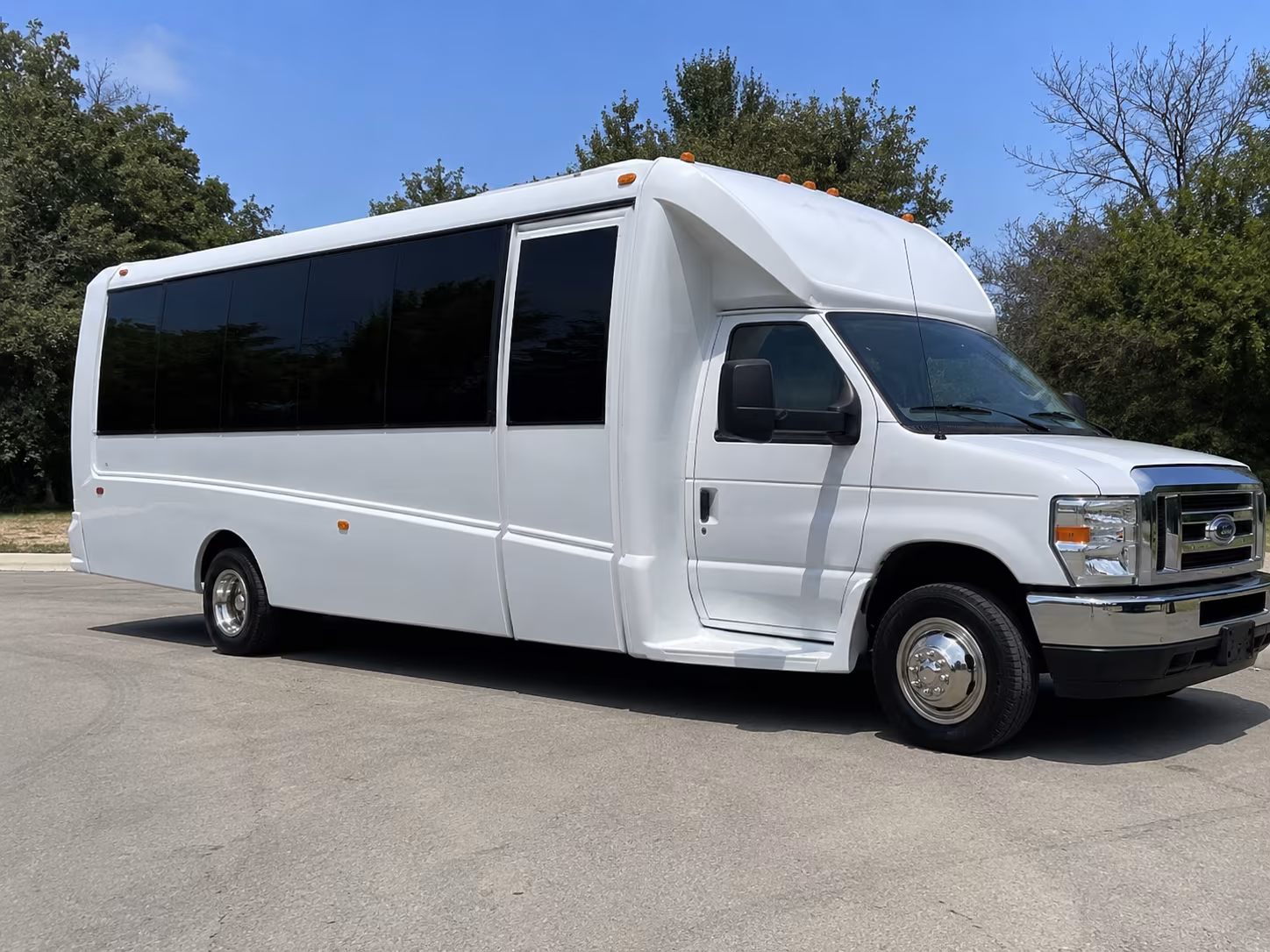 thanksgiving point lehi party bus rental